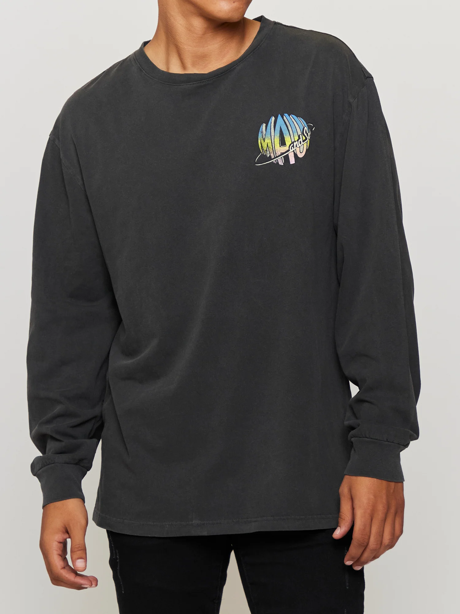 Global Long Sleeve - Image 2