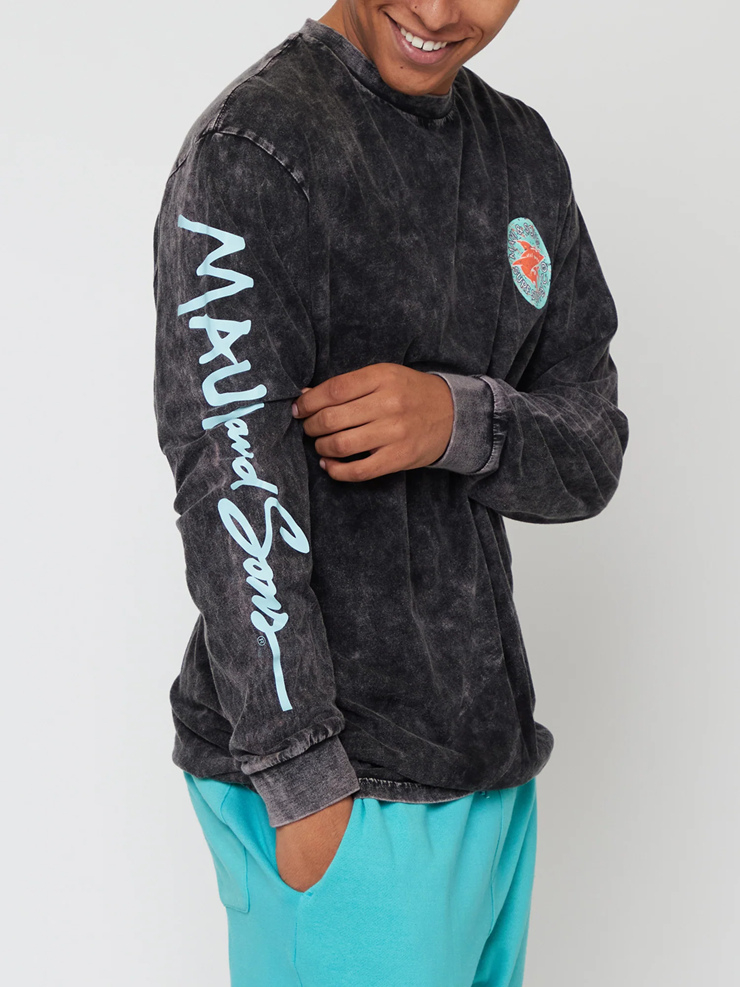 Jackson Long Sleeve in Phantom - Image 3